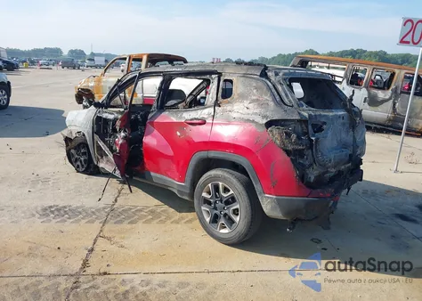 2018 Jeep Compass Trailhawk 4X4 z USA, uszkodzony, nr VIN 3C4NJDDB1JT185864